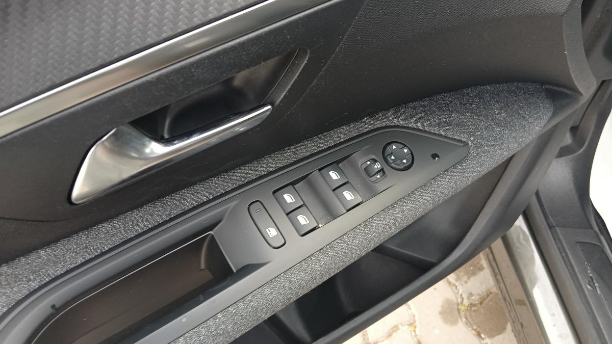 Peugeot 3008 BlueHDi 130 S&S Business